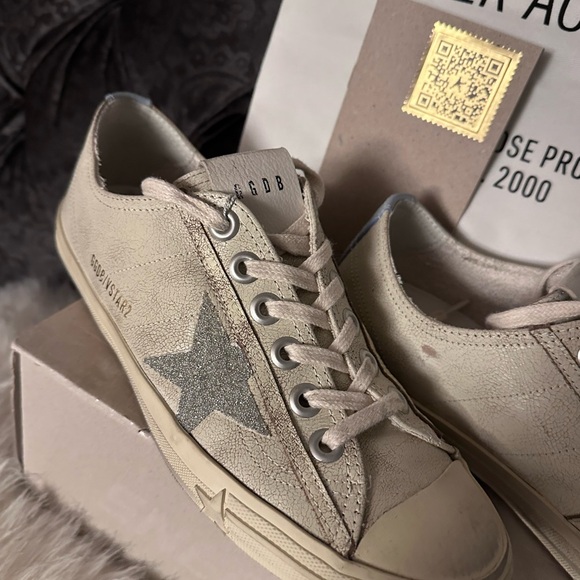 Authentic Golden Goose limited edition - Picture 10 of 16